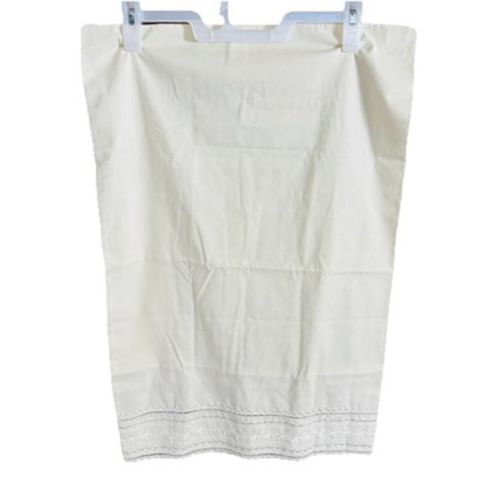 Vintage JC Penney Standard Pillowcase Embroidery Vine Cream Ivory Bed Linen